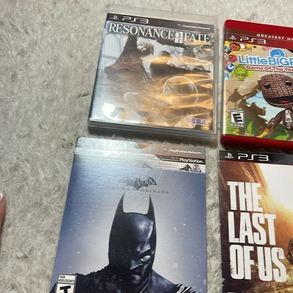 game bundle PS3 batman arkham origins  , the last of us , resonance of fate